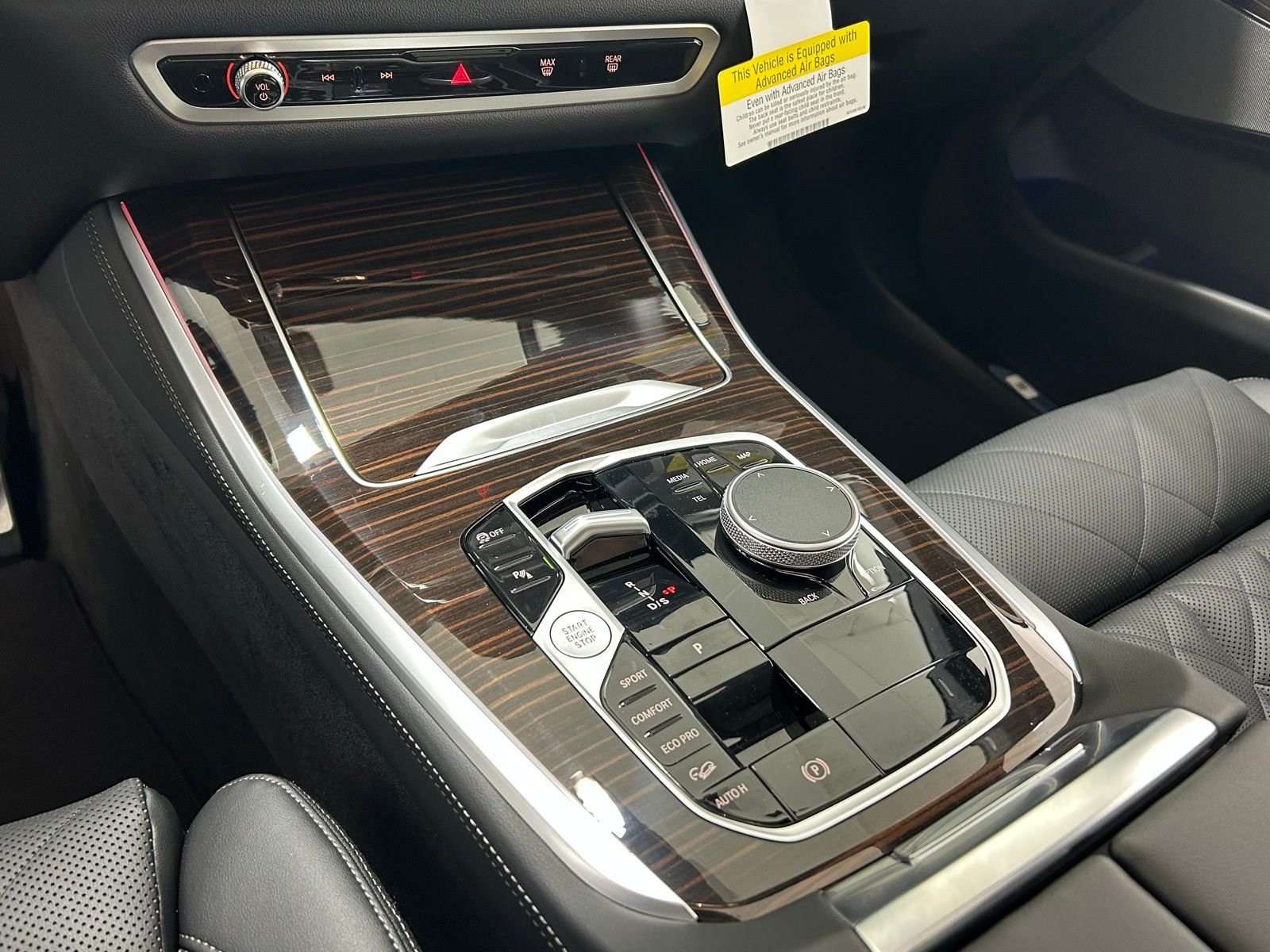 New 2026 Carbon Black Metallic BMW xDrive40i image 22