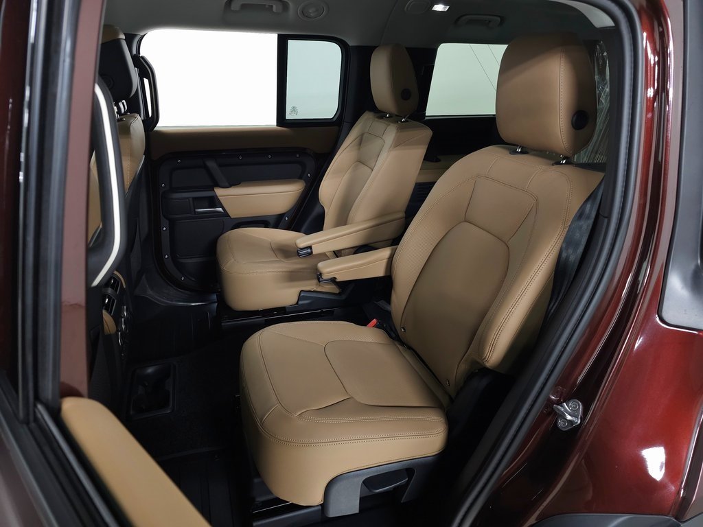 2026 LAND ROVER DEFENDER - Image 35