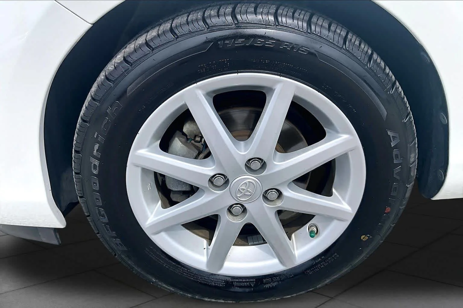Used 2012 Moonglow Toyota Three image 11