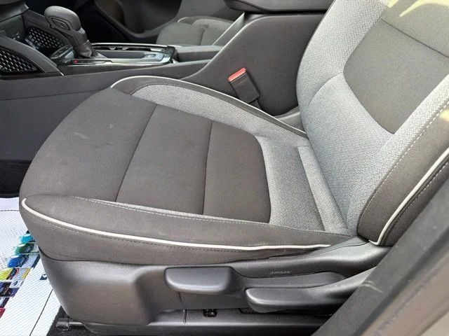 Used 2025 Gray Chevrolet LT image 25