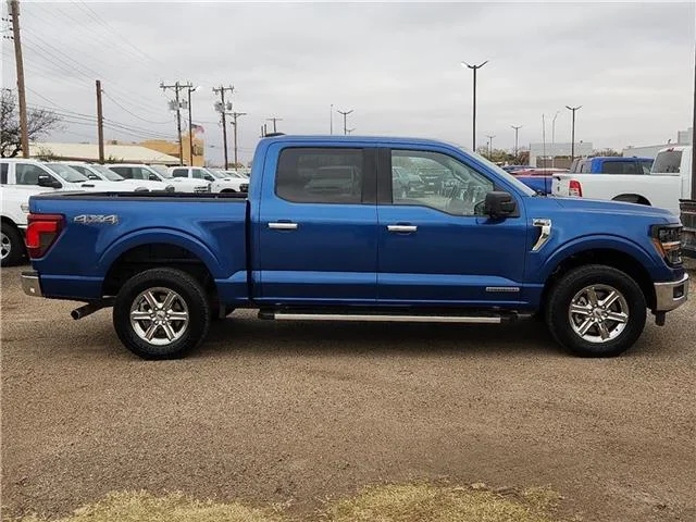 Used 2024 Atlas Blue Metallic Ford XLT 4x4 SuperCrew Cab 5.5 ft. box 145 in. WB image 5