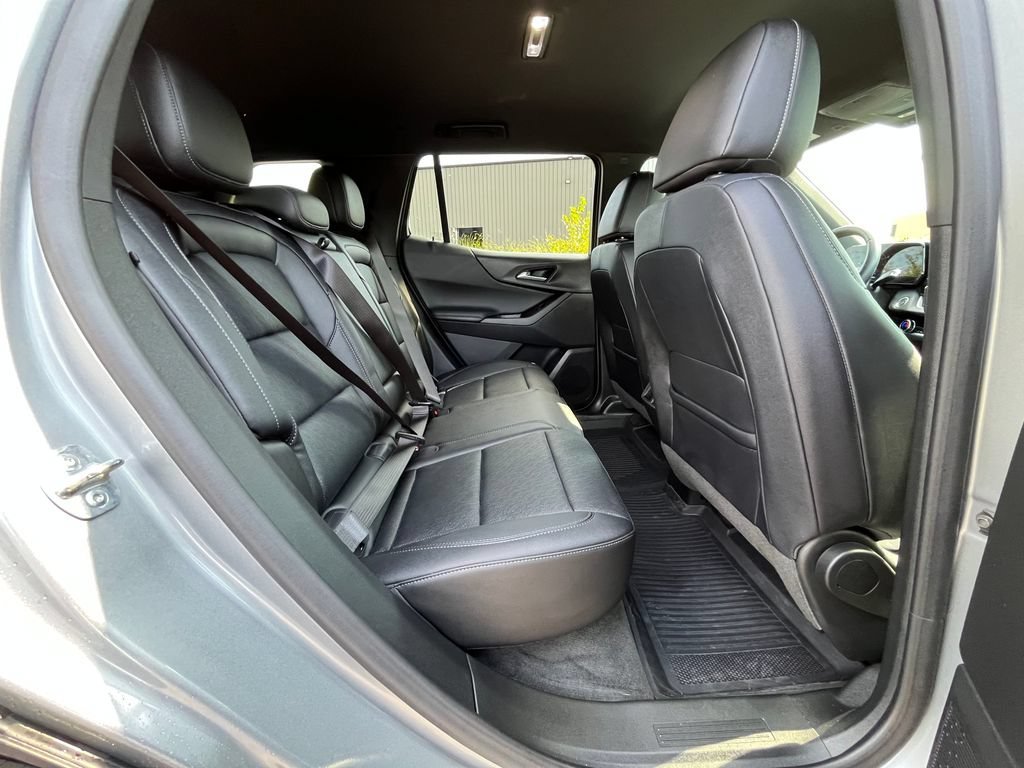2025 Chevrolet Equinox LT - Photo 18