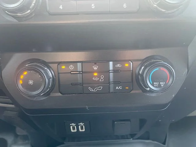 Used 2019 White Ford XL image 20