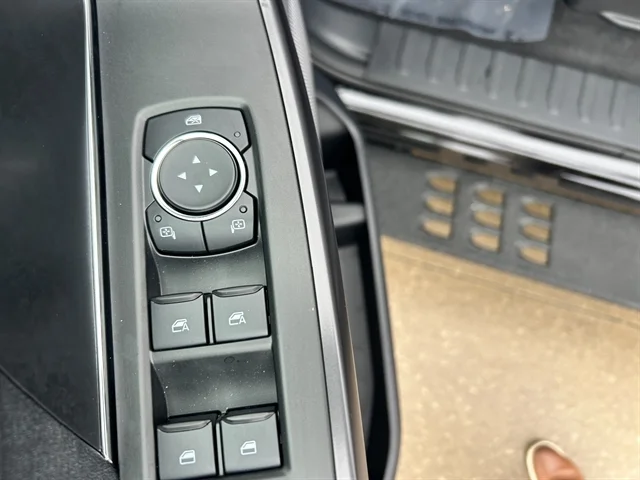 New 2026 Agate Black Metallic FORD Tremor® image 21