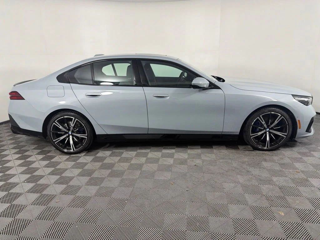 Used 2026 Brooklyn Grey Metallic BMW 530i xDrive image 4