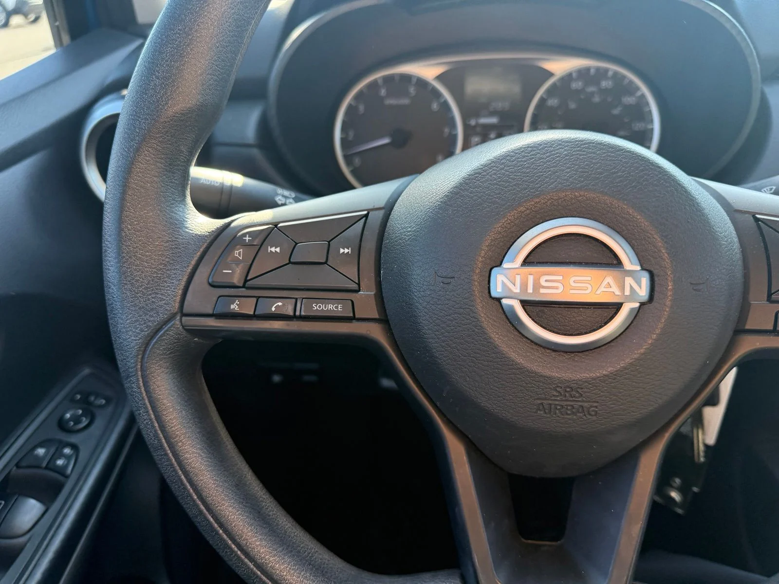 Used 2024 Electric Blue Metallic Nissan 1.6 S image 18