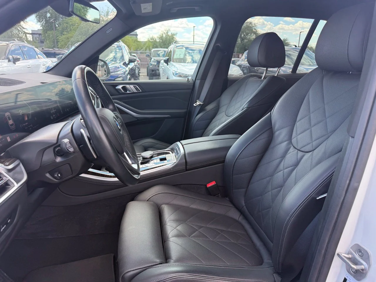Used 2026 Alpine White BMW xDrive40i image 11