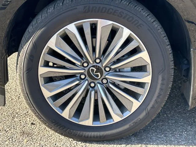 2026 INFINITI QX80 Luxe - Photo 10
