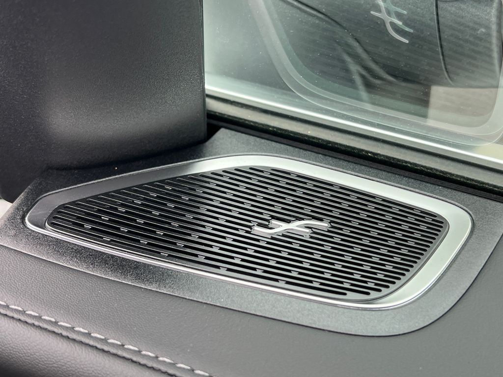 New 2026 Polar White Mercedes-Benz GLC300 image 27