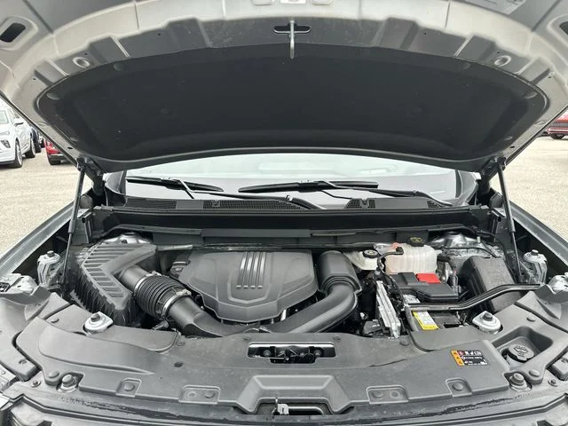 Used 2024 Silver GMC Elevation image 19