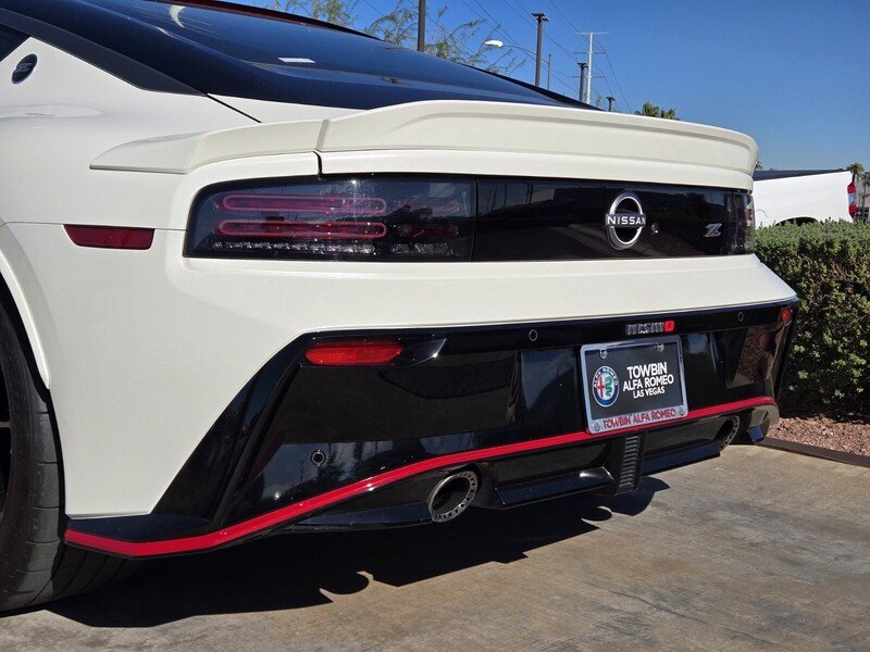 Used 2025 Pearl White NISSAN NISMO AUTO image 6
