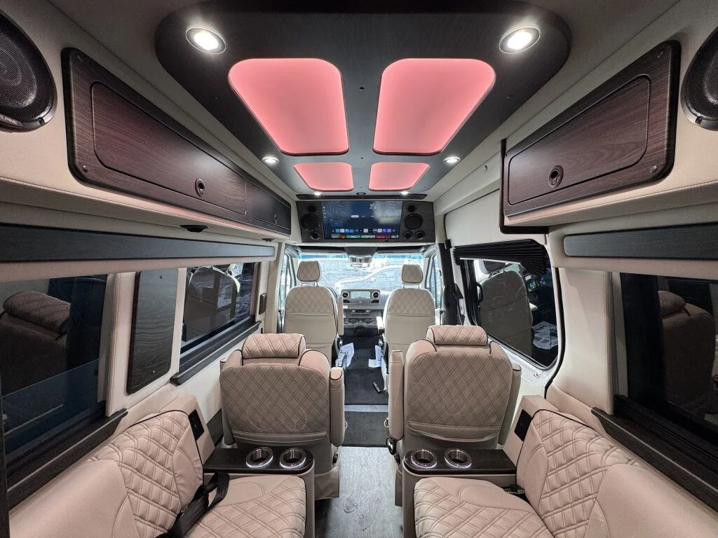 New 2026 White Mercedes-Benz Discovery Adventure image 4