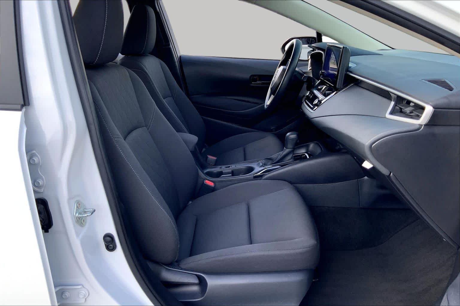 Used 2024 Ice Cap Toyota LE image 9