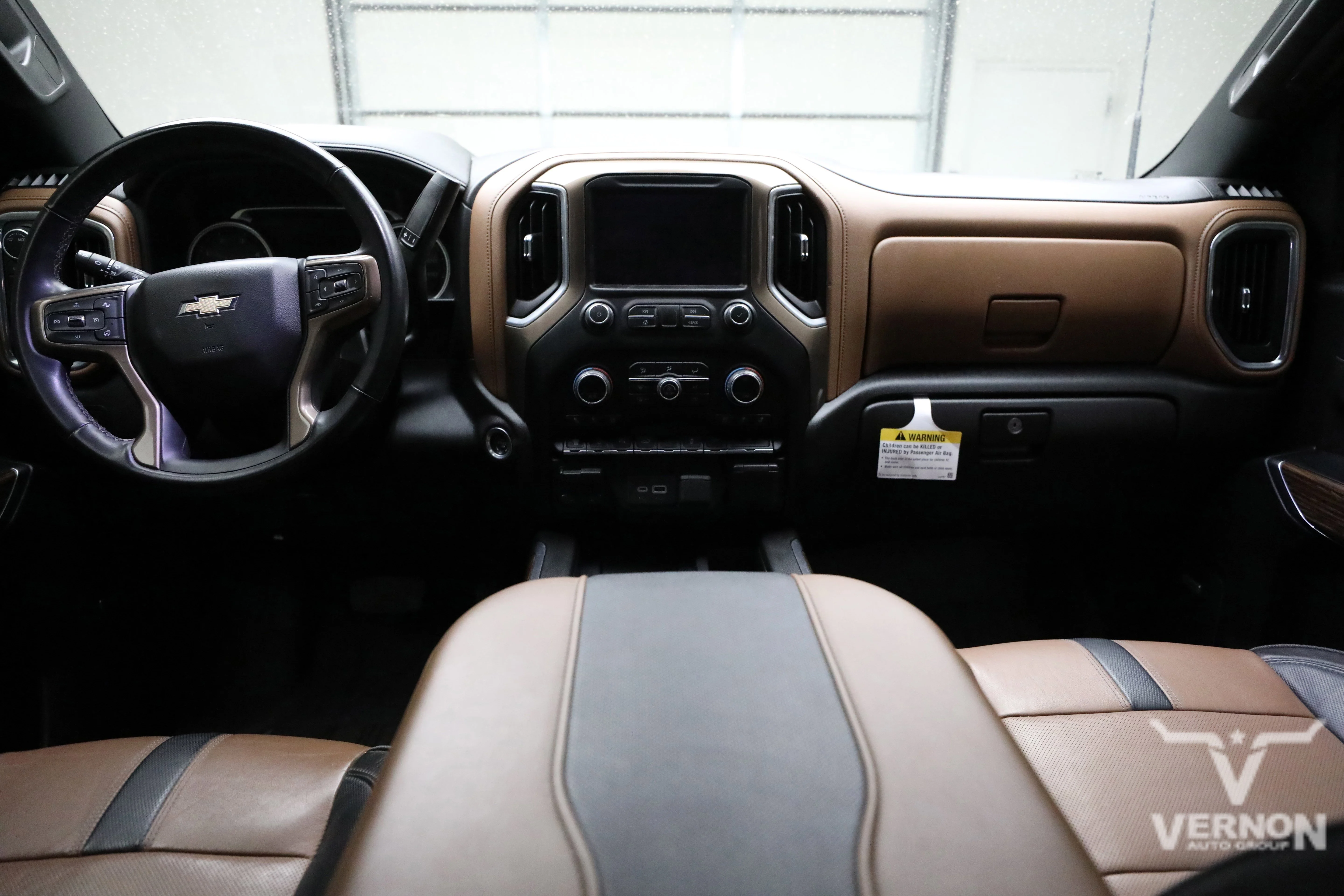 Pre-Owned 2023 Chevrolet Silverado 3500HD DRW High Country Crew Cab 4x4