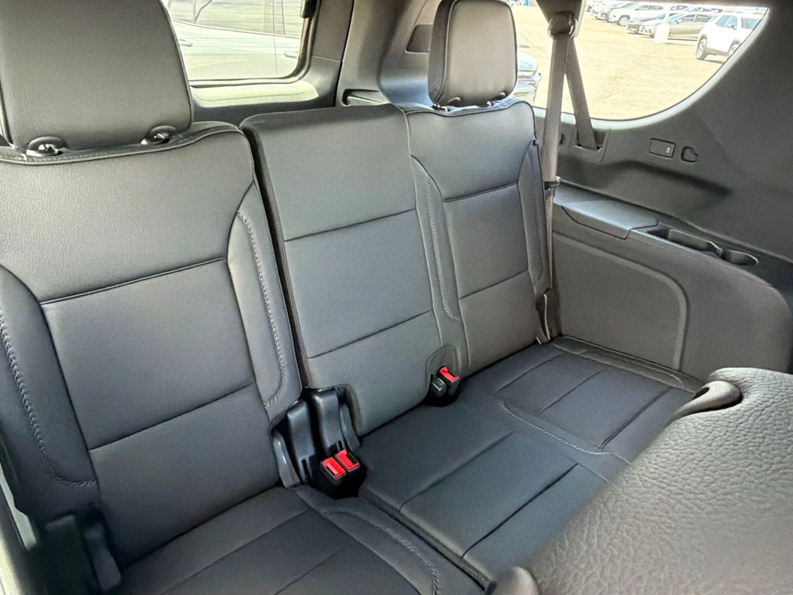 2026 GMC Yukon XL Denali - Photo 34