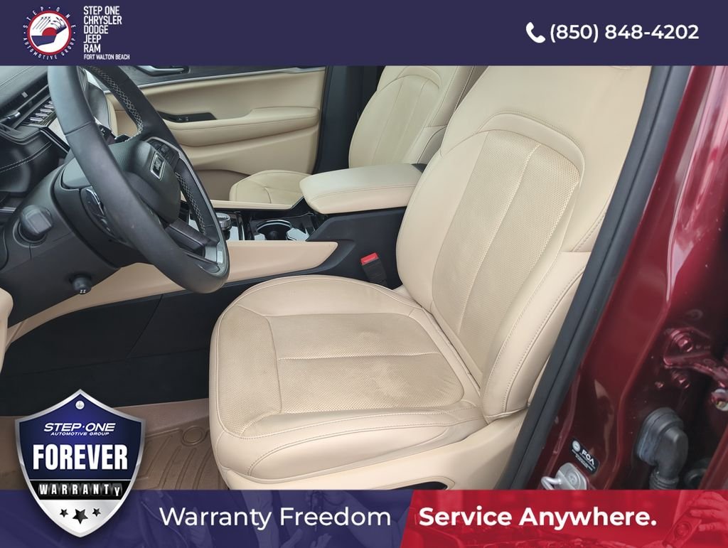 Used 2023 Red Jeep Limited image 11