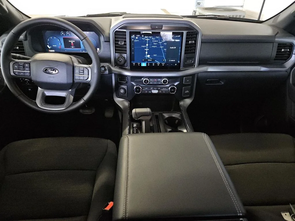 New 2026 Carbonized Gray Metallic Ford XLT image 5