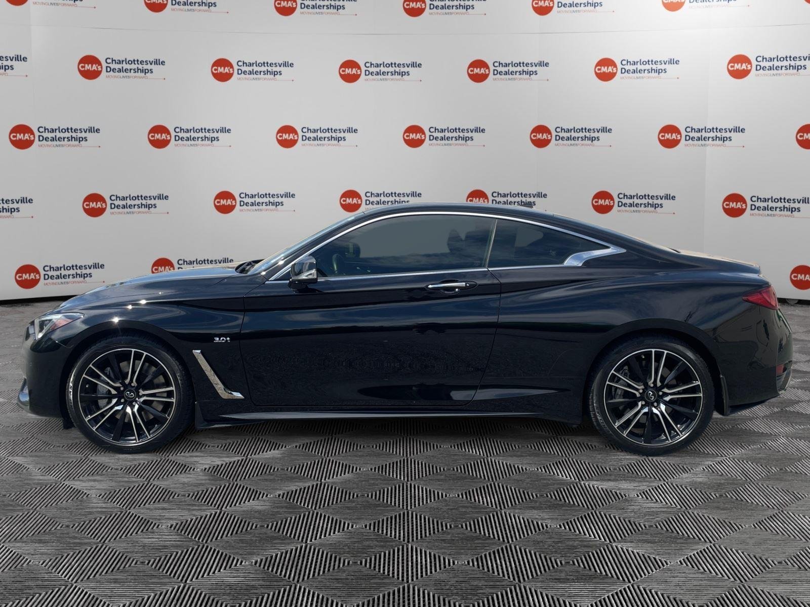 Used 2018 Black Obsidian INFINITI SPORT image 2