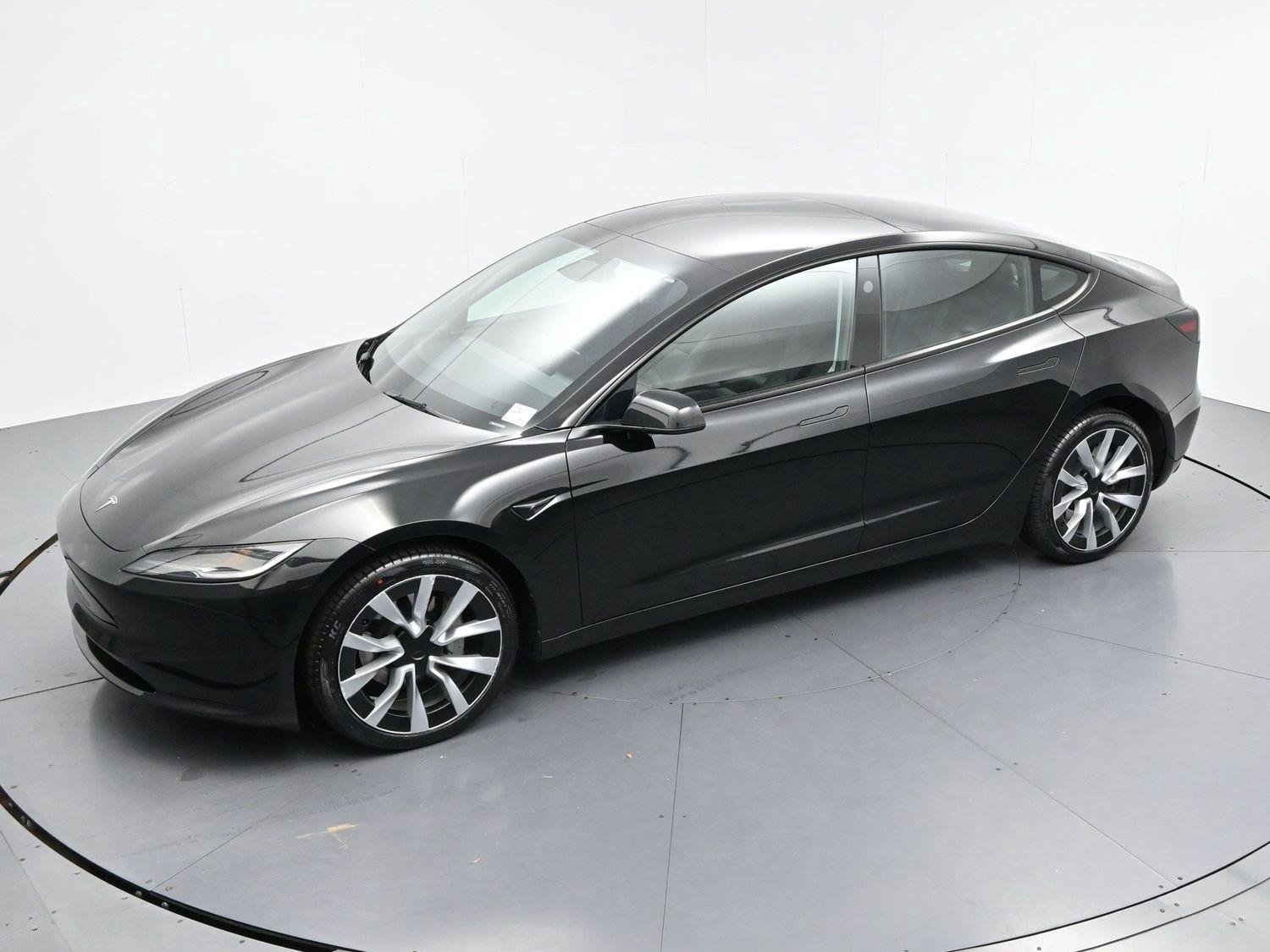 Used 2024 Black Tesla RWD *Ltd Avail* image 30