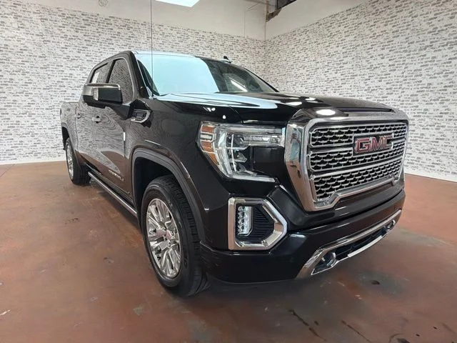 Used 2020 Onyx Black GMC Denali image 9