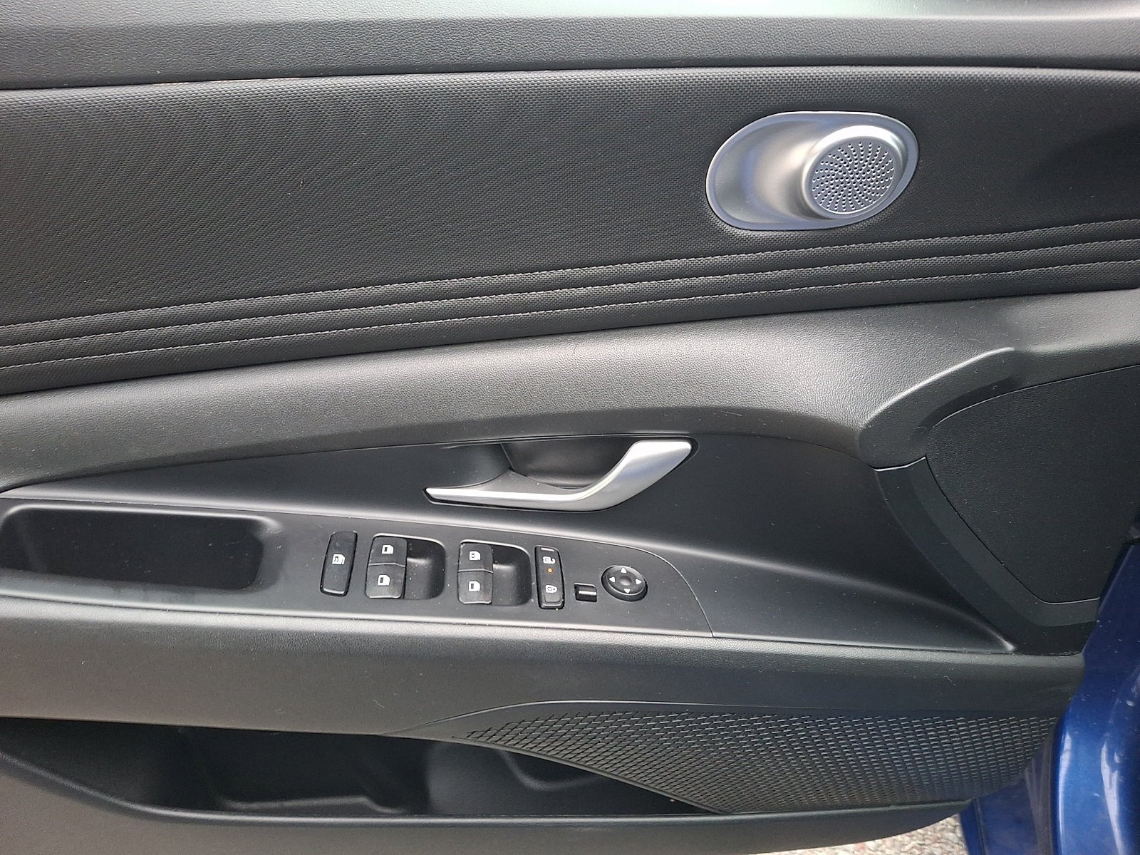 2024 Hyundai Elantra SEL - Photo 12