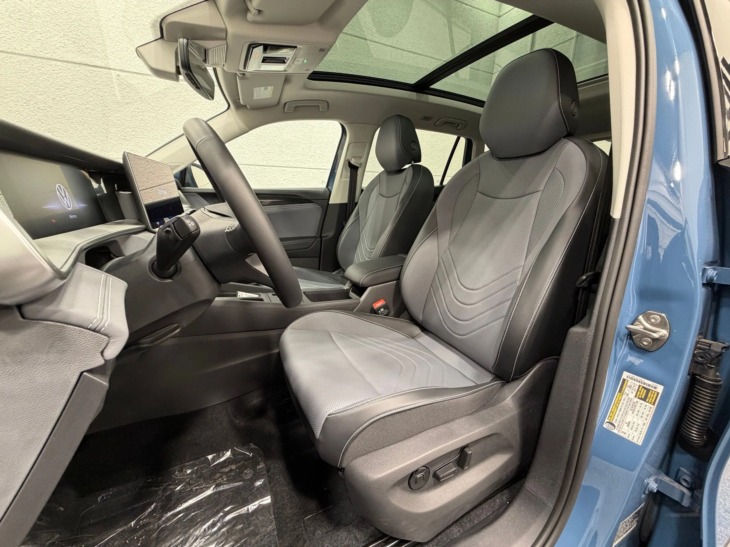 New 2026 Blue Volkswagen SE image 21
