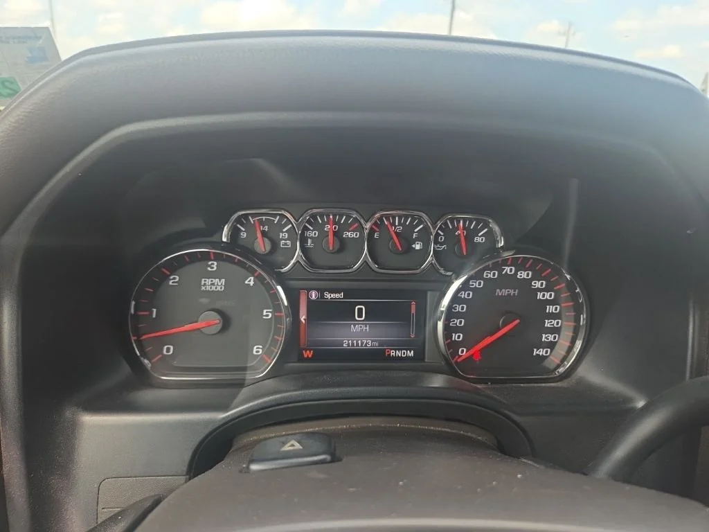 Used 2015 Green GMC SLT image 31