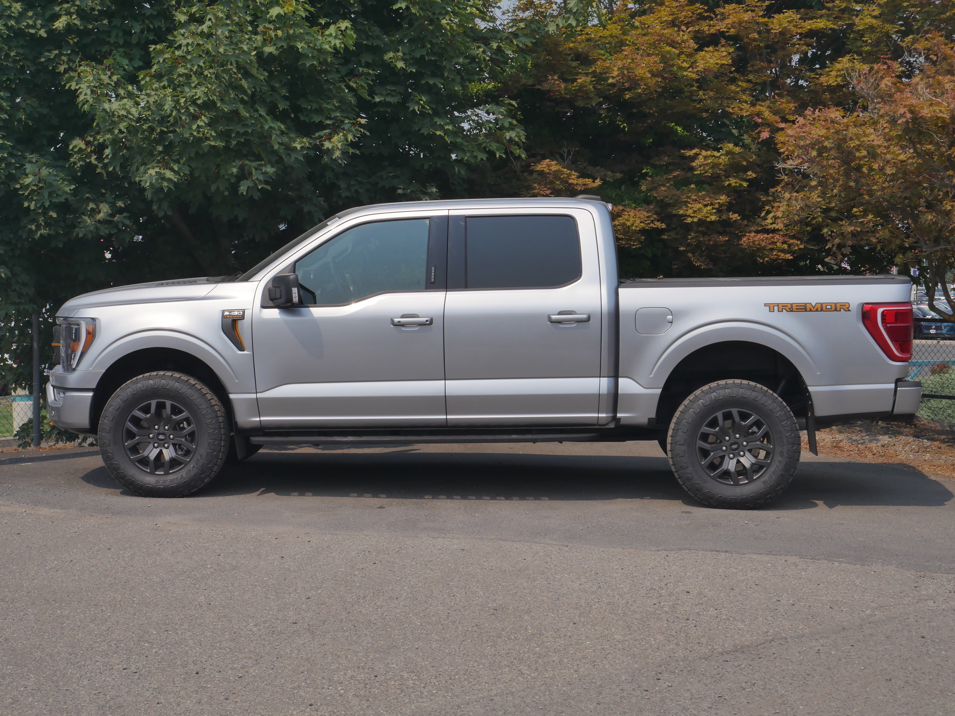 Certified Used 2023 Iconic Silver Metallic Ford Tremor image 17