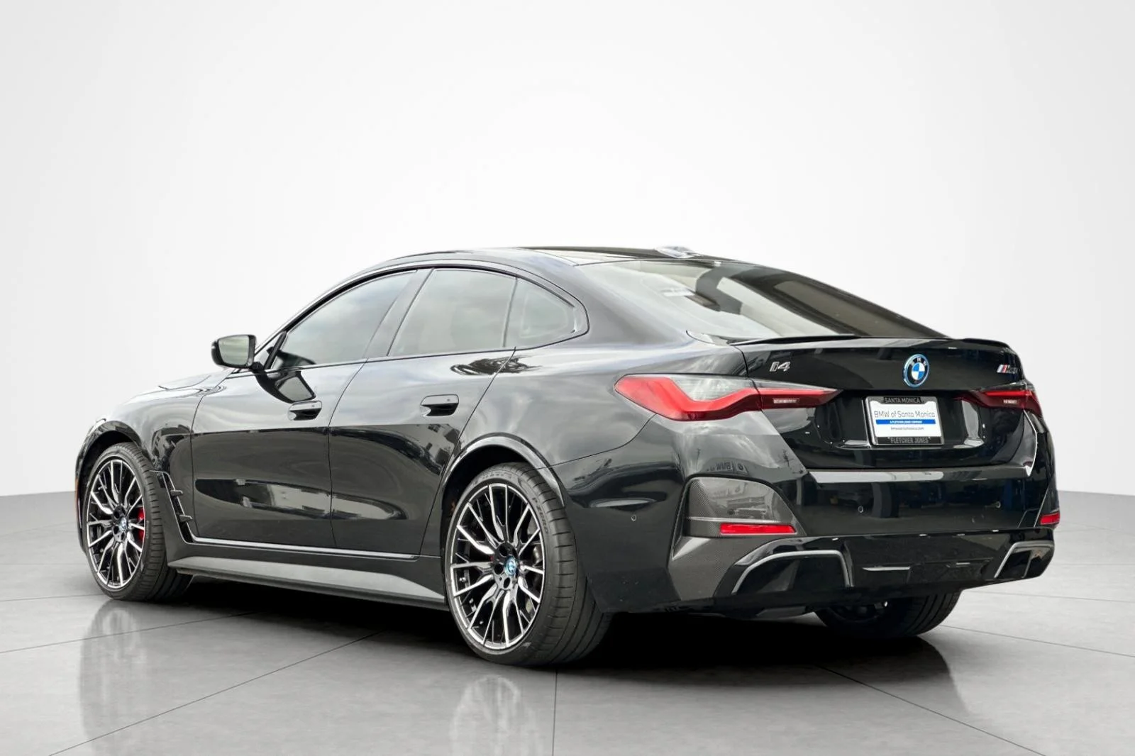 Used 2023 Black Sapphire Metallic BMW M50 image 3
