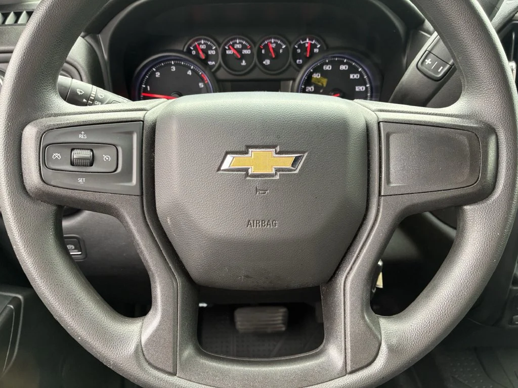 Used 2021 SILVER ICE METALLIC Chevrolet Custom image 30