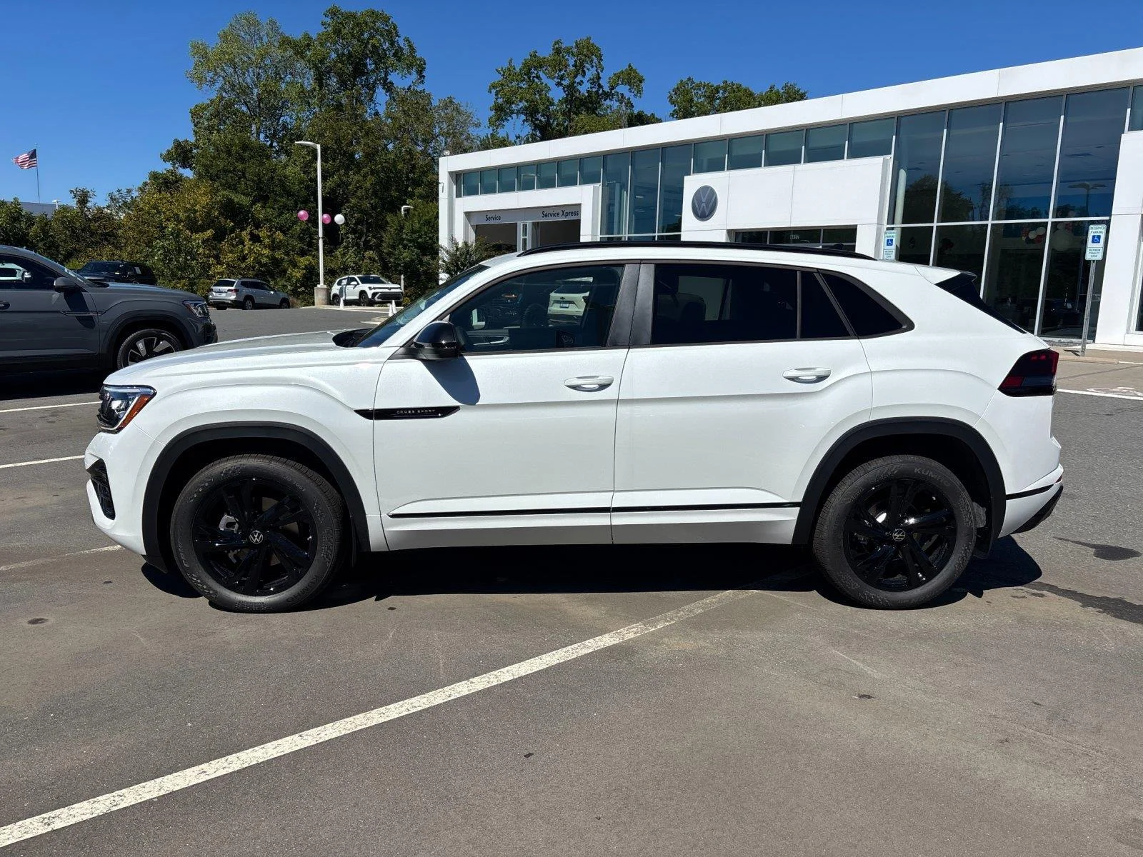 New 2026 Opal White Pearl Volkswagen 2.0T SEL R-Line Black image 2