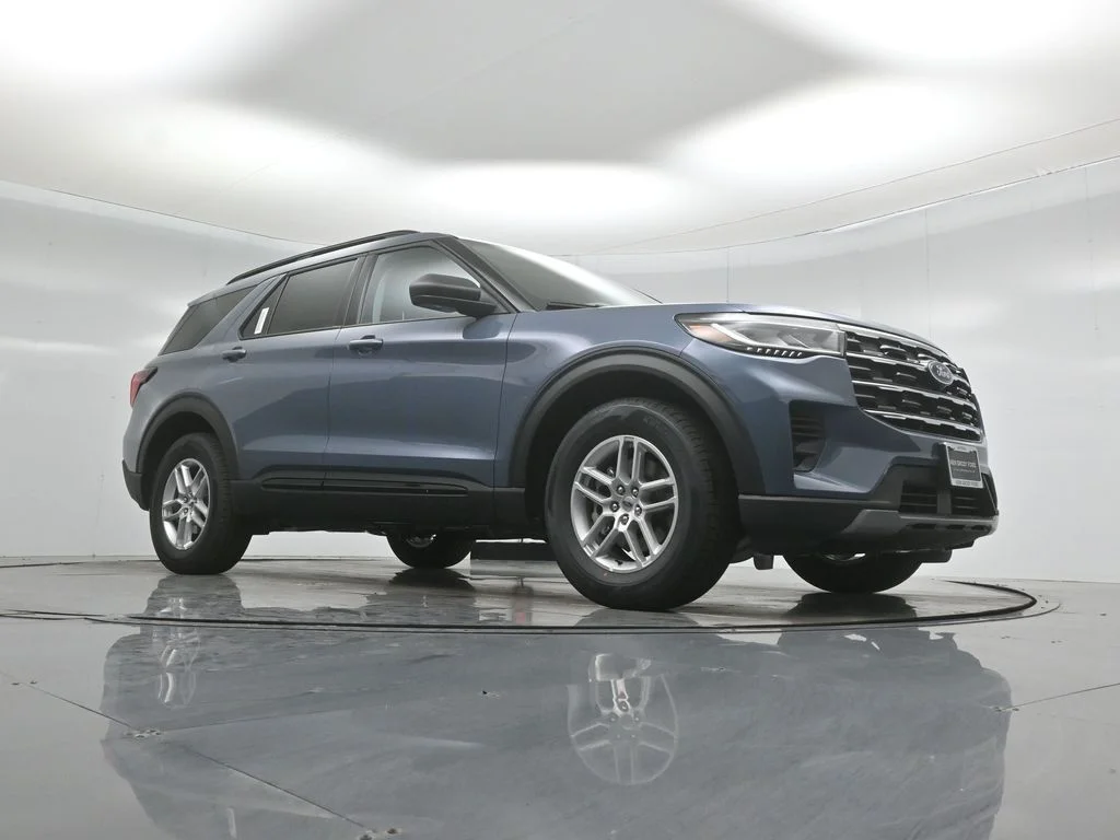 New 2026 Vapor Blue Metallic Ford Active image 3