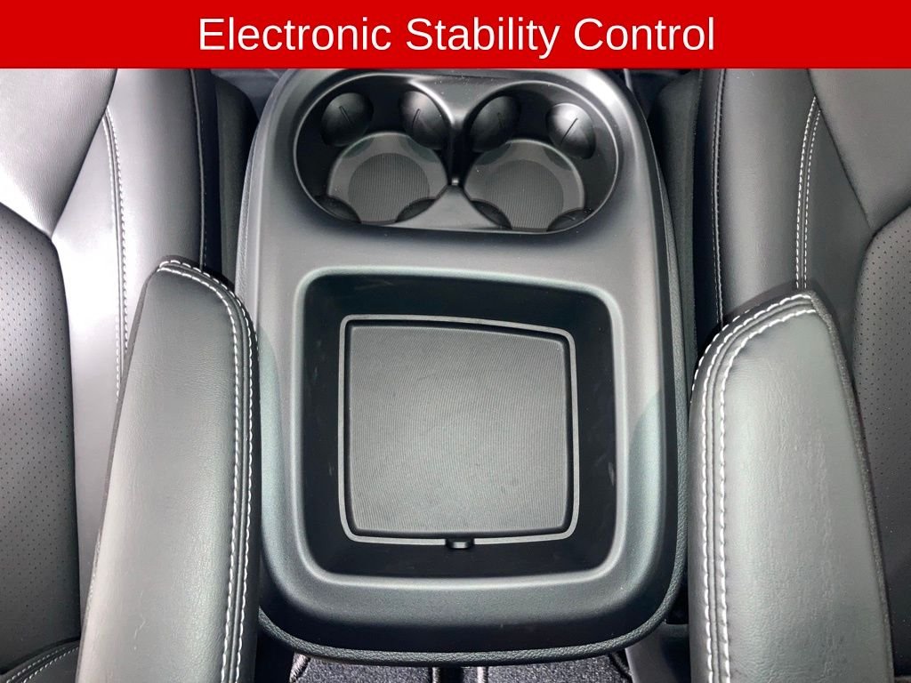 2026 Chrysler Pacifica Select - Photo 12