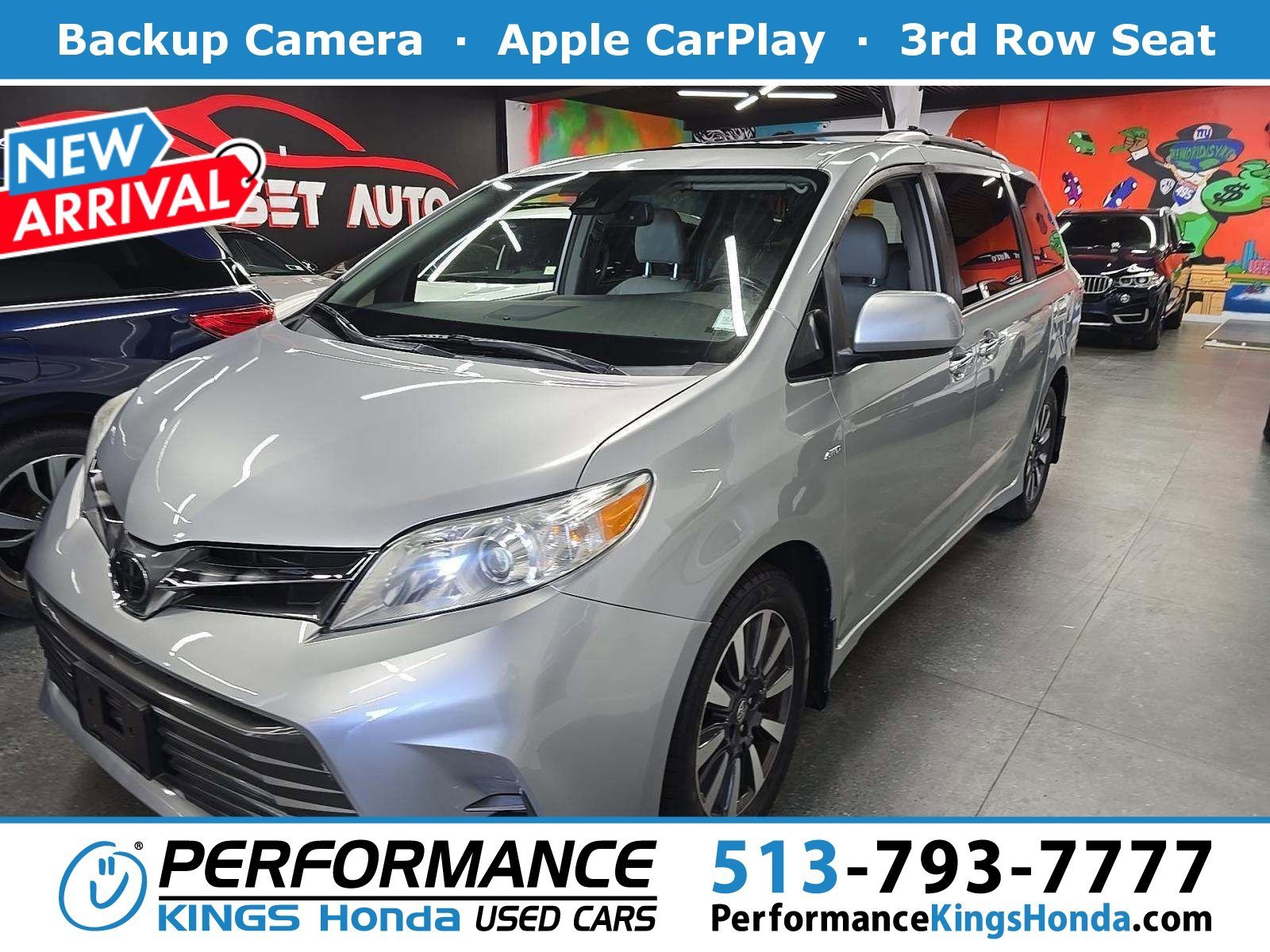 2019 Toyota Sienna XLE V6 AWD 7-Passenger's photo