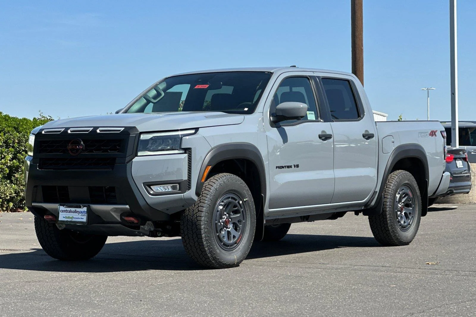 New 2027 Boulder Gray Pearl Nissan Crew Cab PRO-4X® image 7