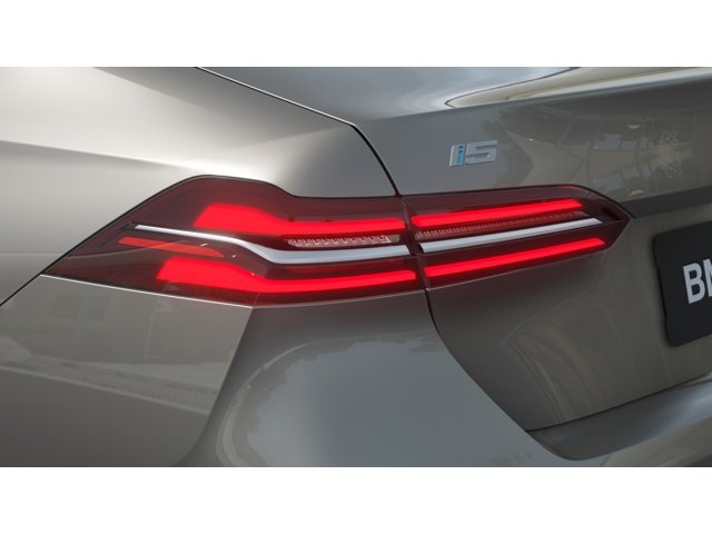 New 2027 Gray Metallic BMW eDrive40 image 8
