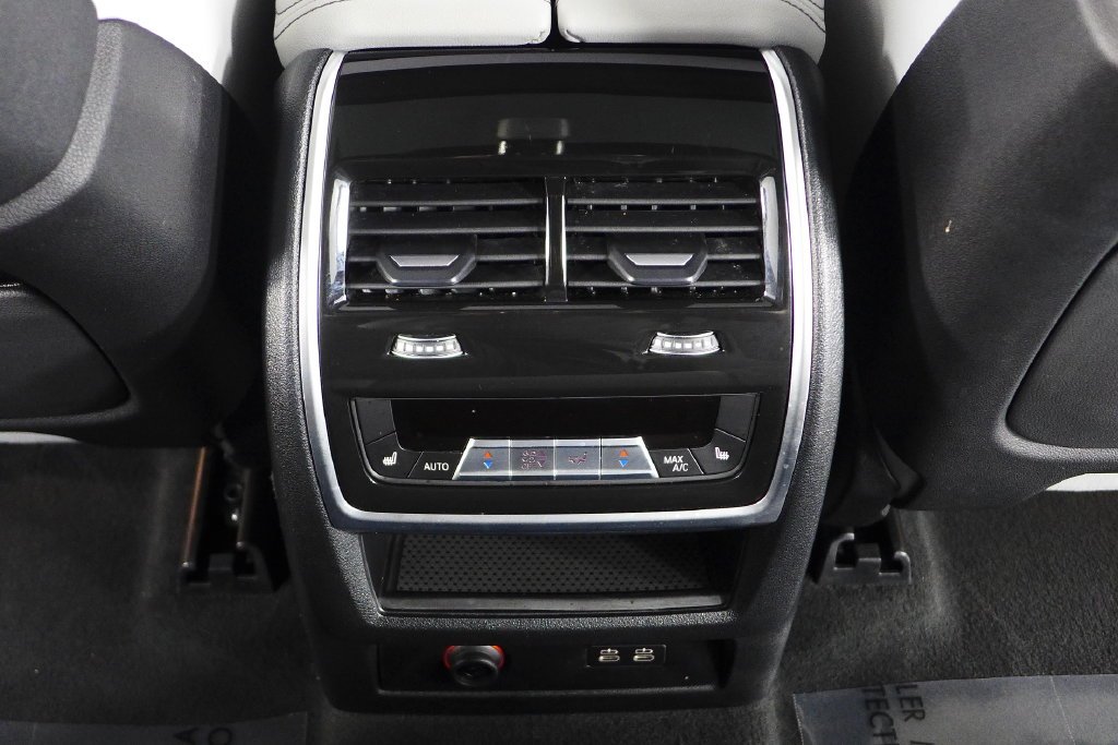 Used 2023 Skyscraper Gray Metallic BMW xDrive40i image 25