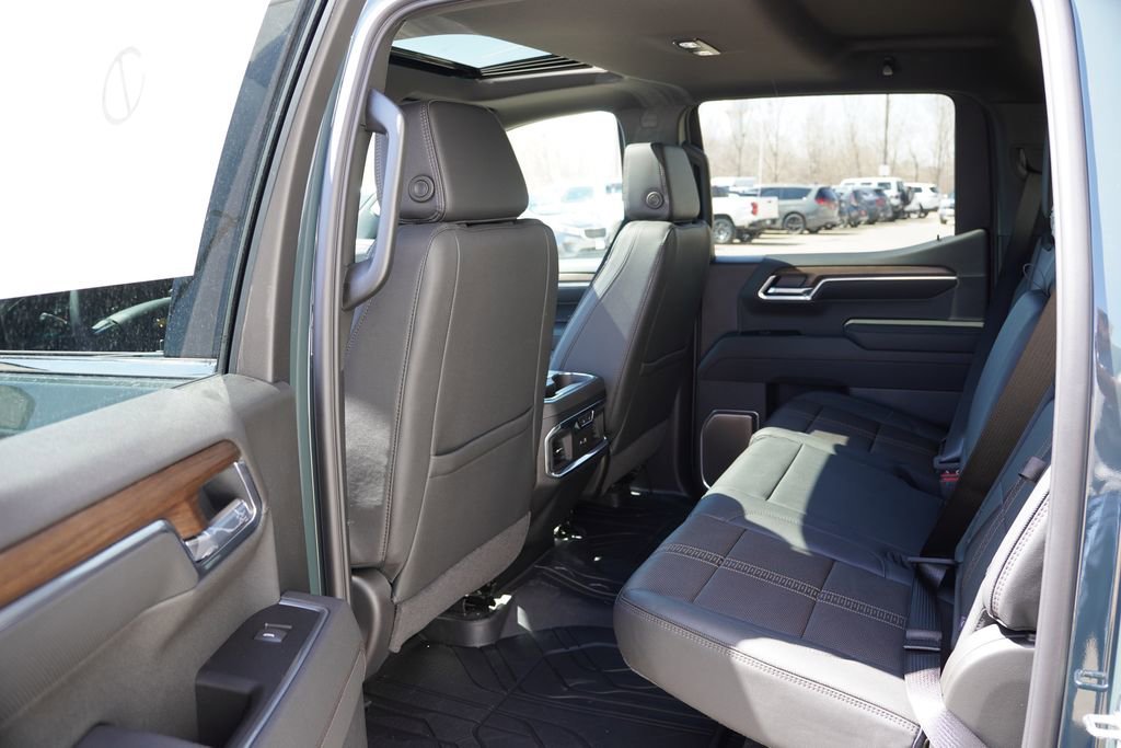 2026 Chevrolet Silverado 1500 High Country - Photo 12