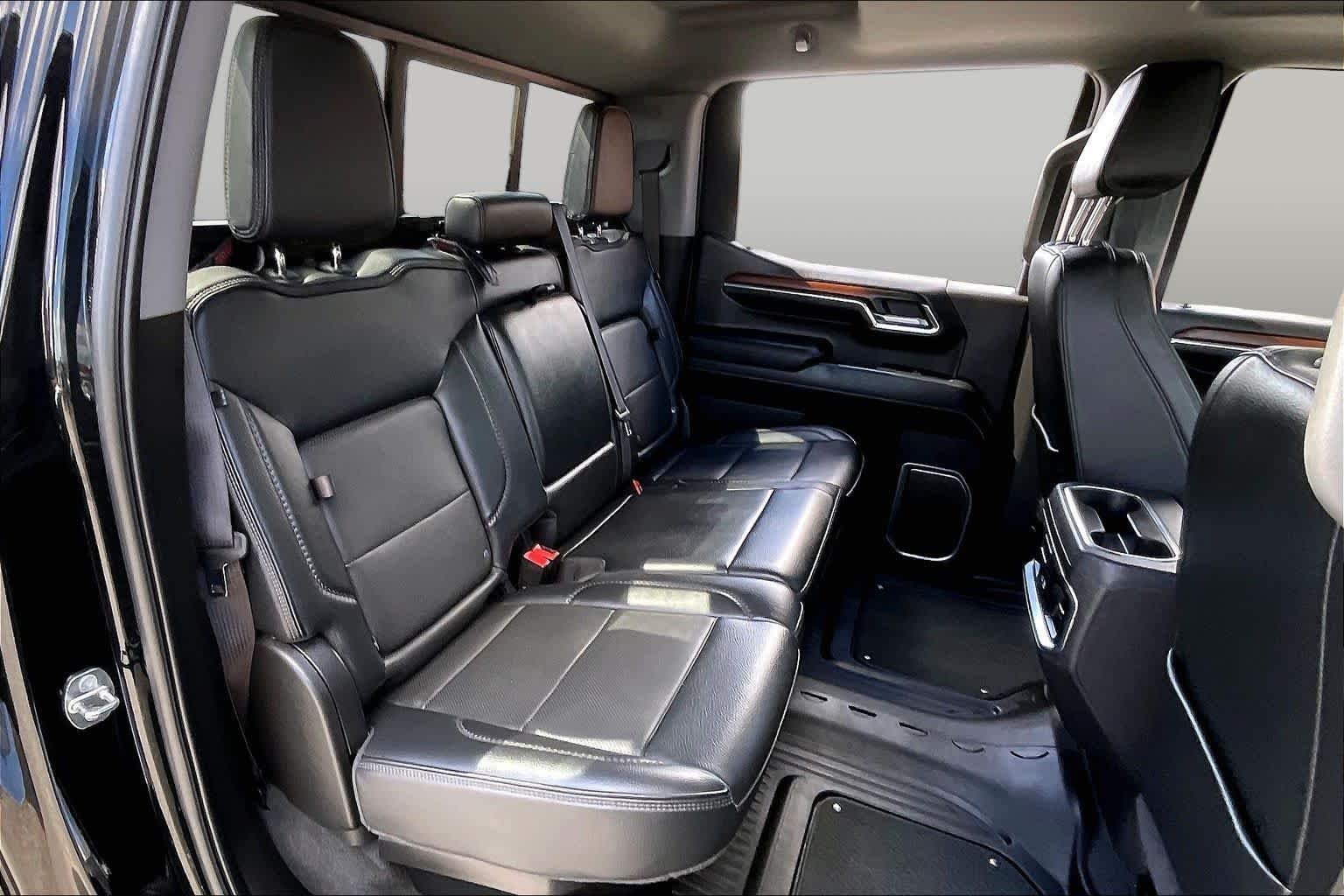 Used 2024 Onyx Black GMC Denali image 21