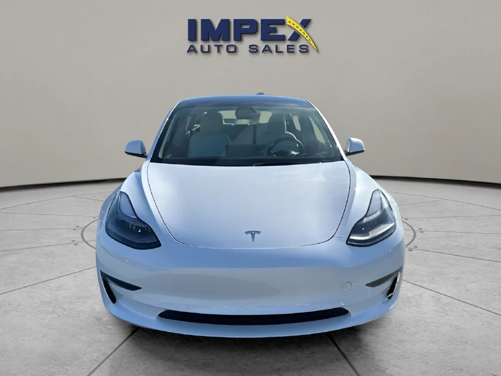 Used 2022 White Tesla Base image 8