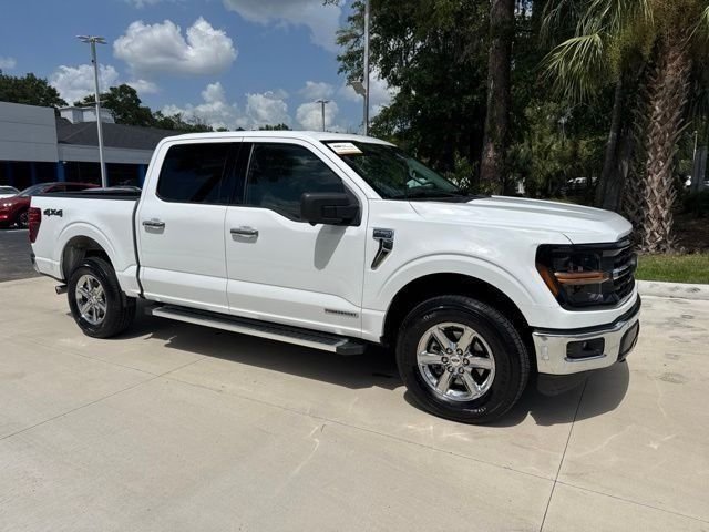 Used 2024 White Ford XLT image 3
