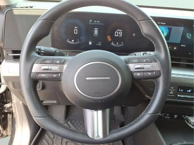 Used 2025 Black Hyundai SEL image 23