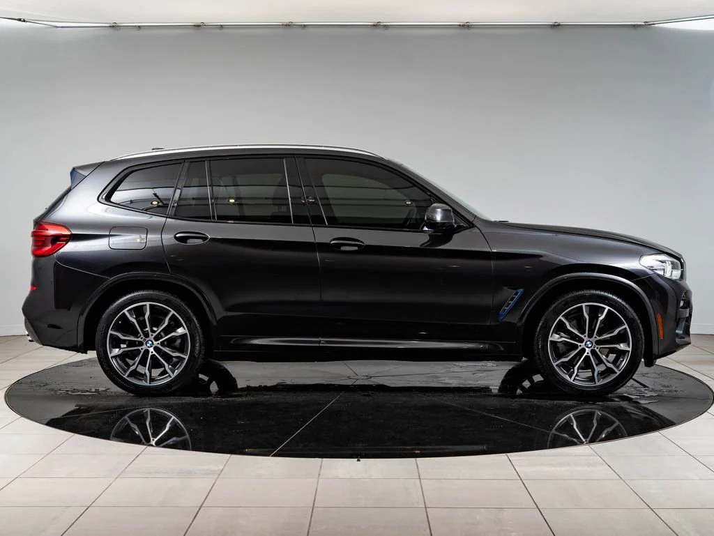 Used 2019 Dark Graphite Metallic BMW xDrive30i image 11