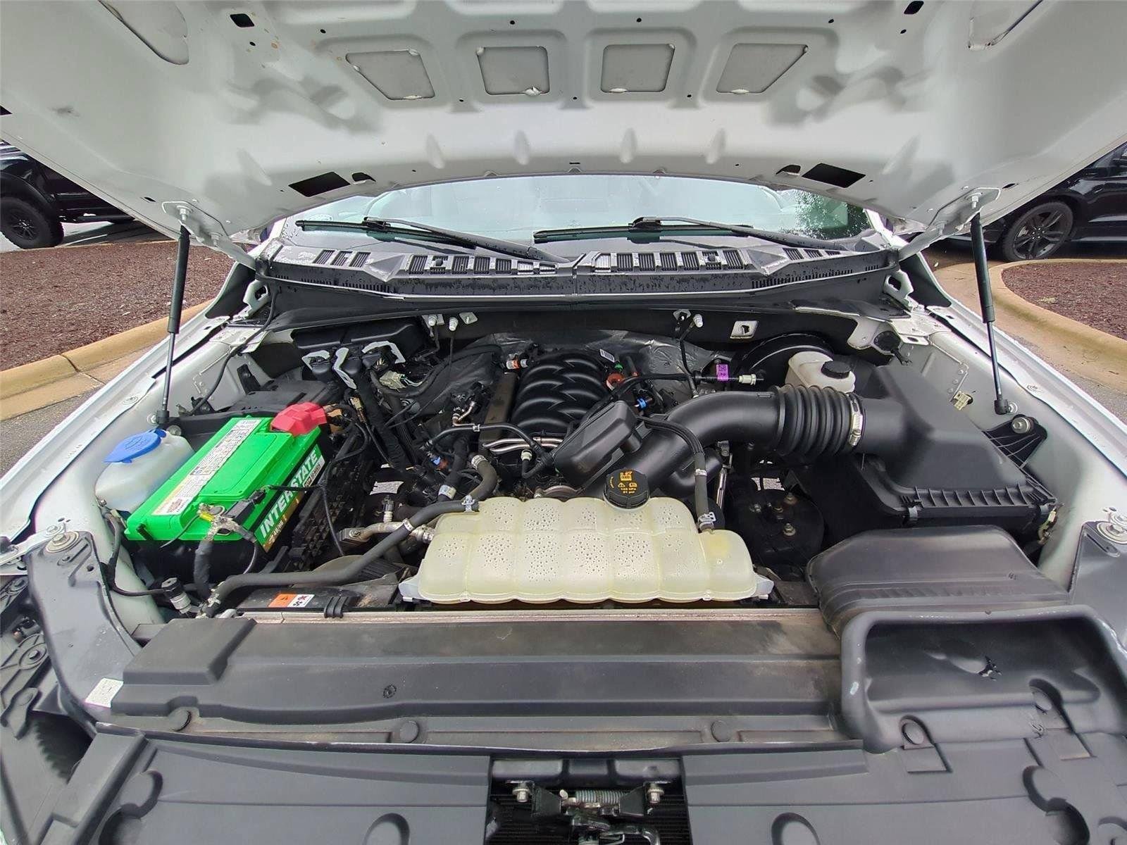 Used 2019 Oxford White Ford XL image 33