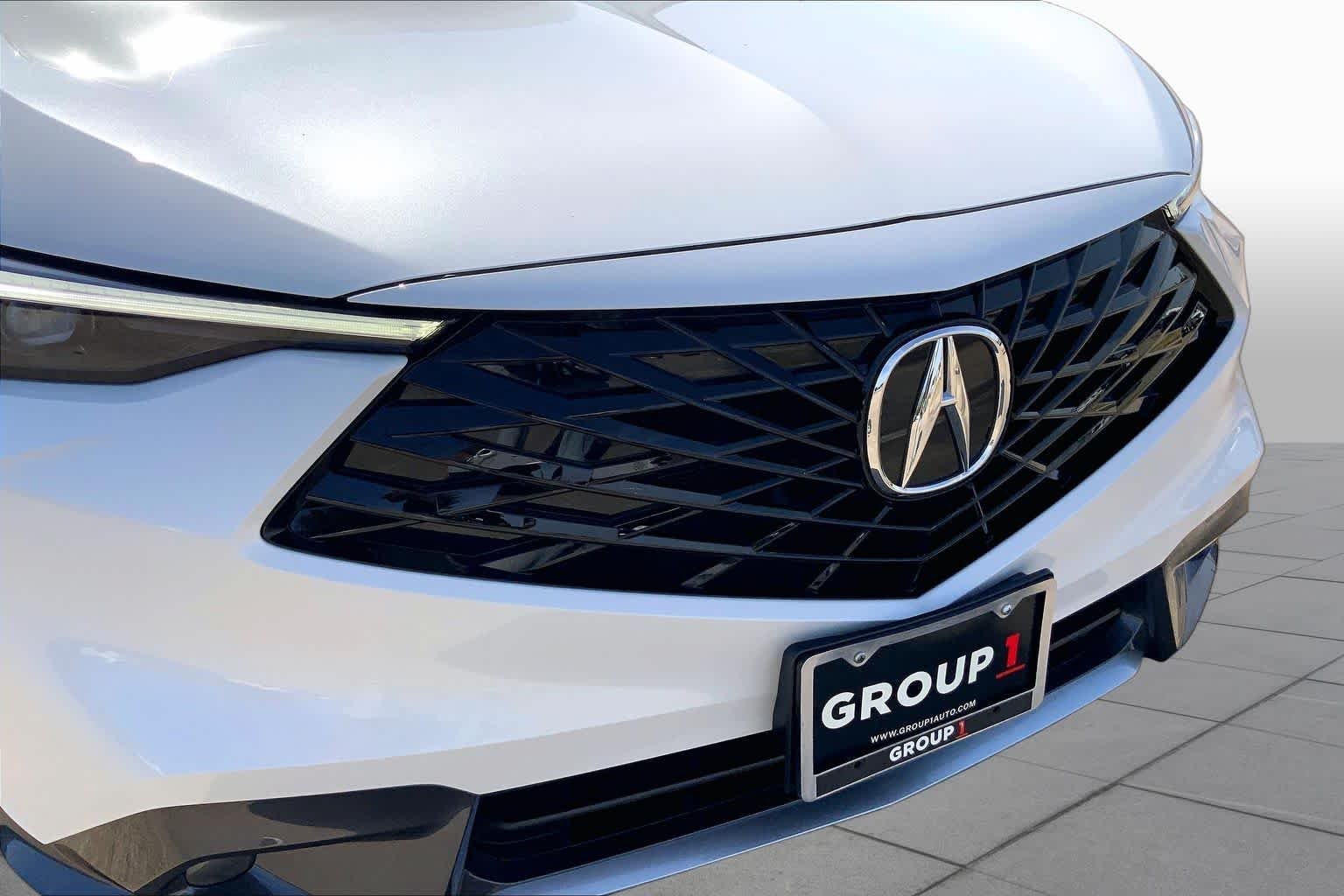Used 2025 Platinum White Pearl Acura  image 29