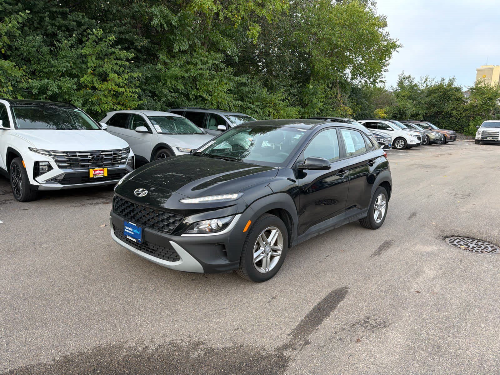 Certified Used 2023 Abyss Black Pearl Hyundai SE image 4