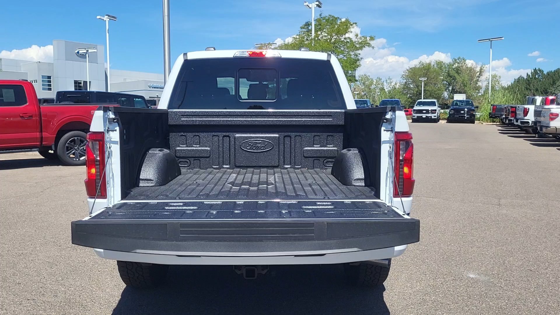 New 2026 Oxford White Ford XLT image 21