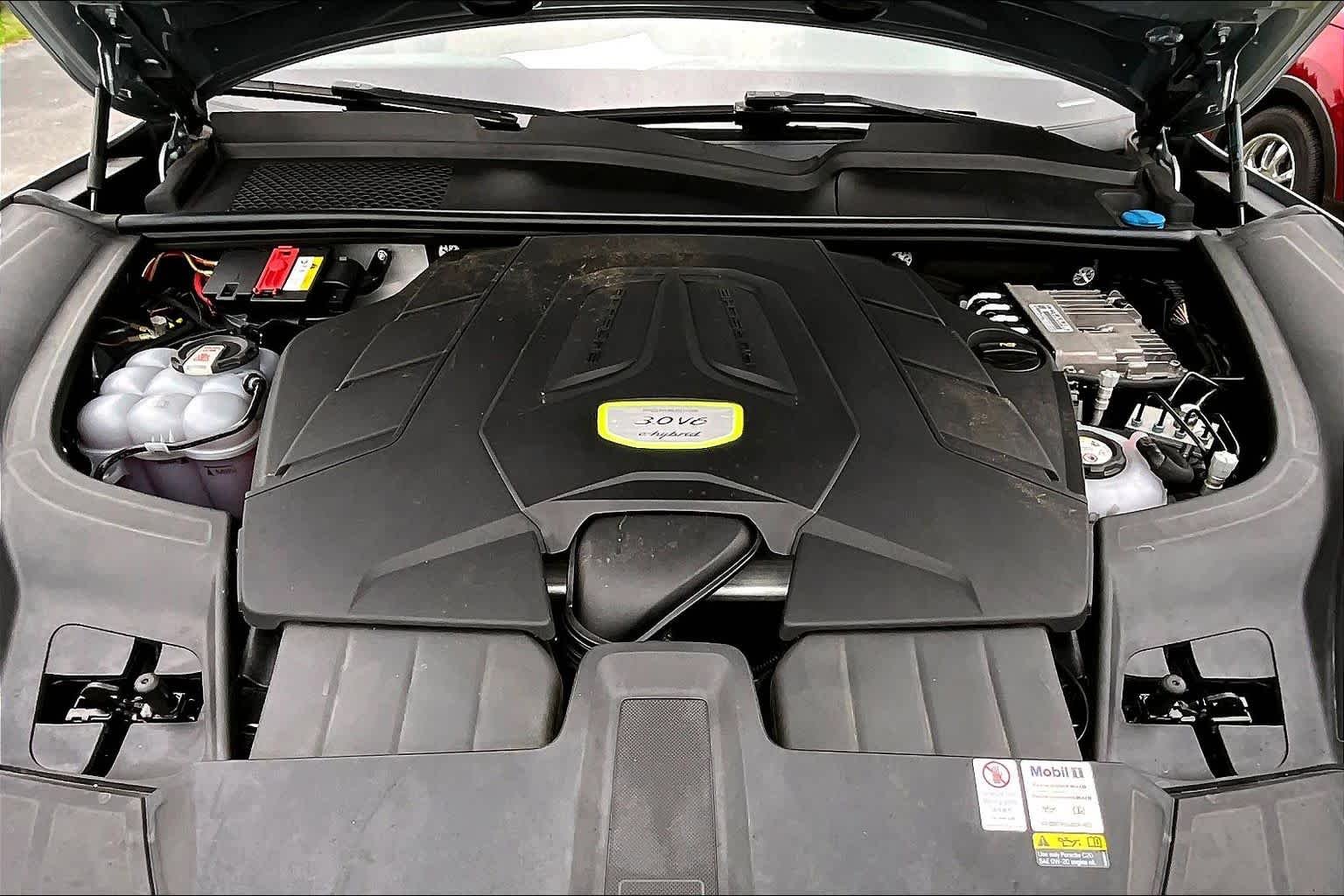 Used 2022 Dolomite Silver Metallic Porsche E-Hybrid image 30