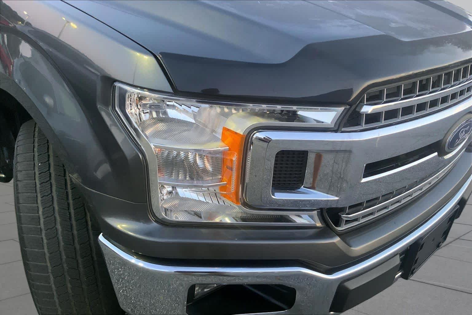 Used 2018 Magnetic Metallic Ford XLT image 24