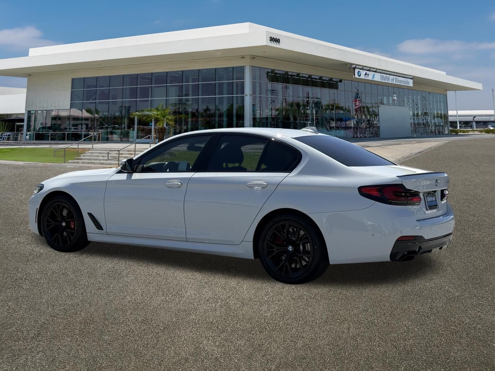 Used 2023 Alpine White BMW 540i image 8